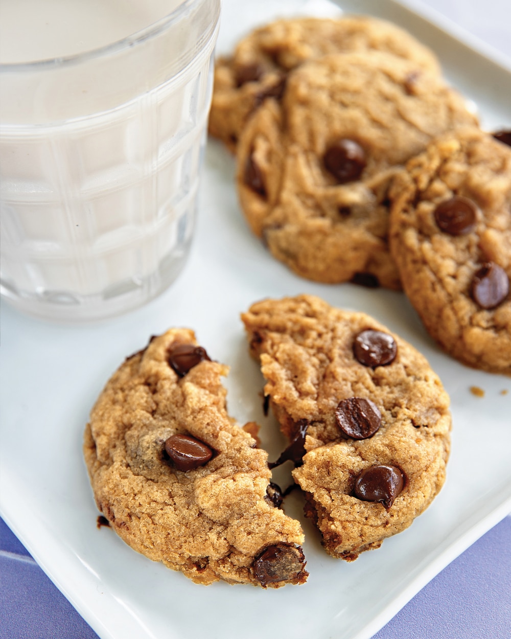 Vegan chocolate chip cookies and milk