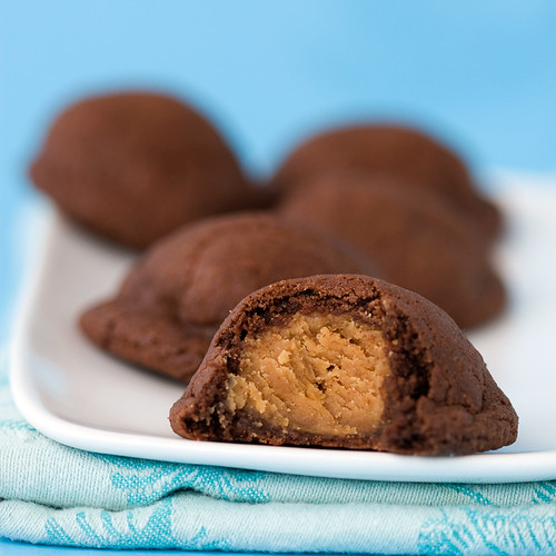 Vegan peanut butter stuffed cookies