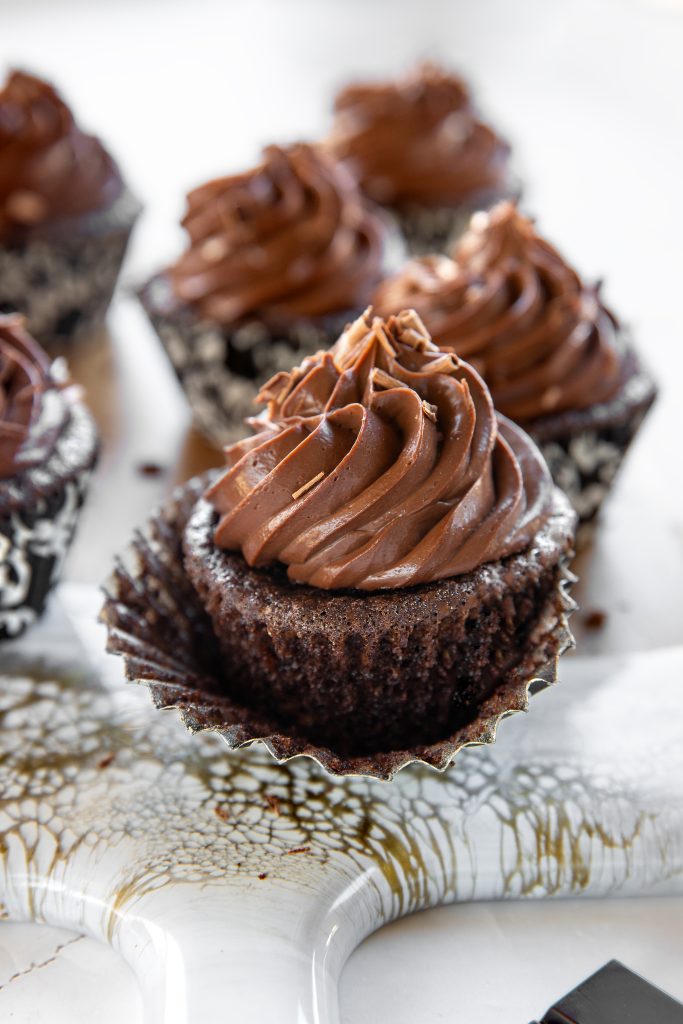 Easy vegan chocolate cupcakes from Vegan Cupcakes Take Over The World