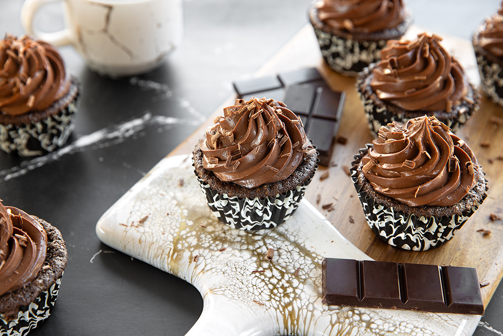 Easy vegan chocolate mousse cupcakes from Vegan Cupcakes Take Over the World