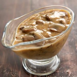 Easy vegan mushroom gravy recipe ready in 30 minutes