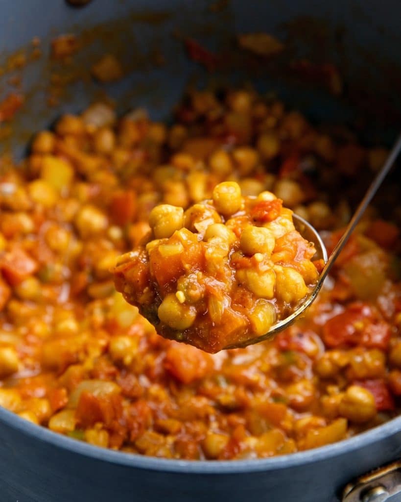 easy vegan chana masala recipe in a pot