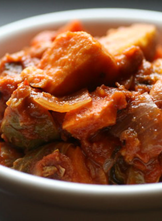 Chipotle Chili With Sweet Potatoes And Brussel Sprouts – Post Punk Kitchen – Isa Chandra MoskowitzFacebookInstagramTwitterFacebookInstagramTwitter