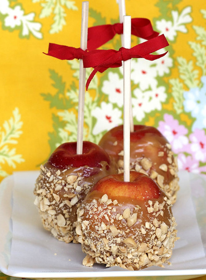 PeanutButterCaramelApples
