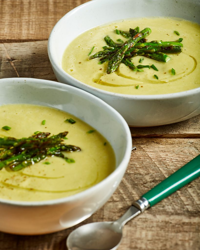 Garlicky White Bean & Asparagus Soup