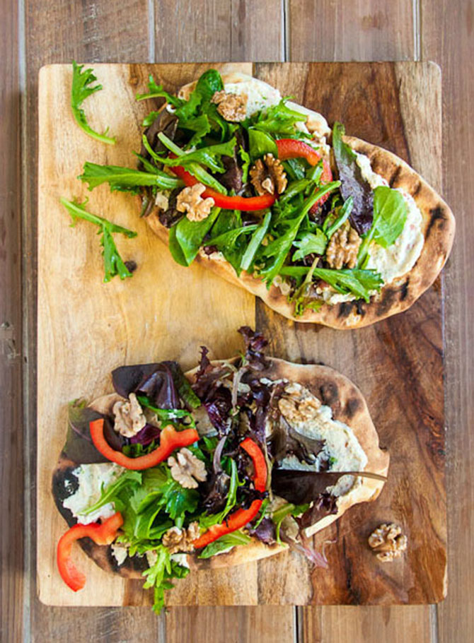 FlatbreadsCreamyRedPepperScallionSpread