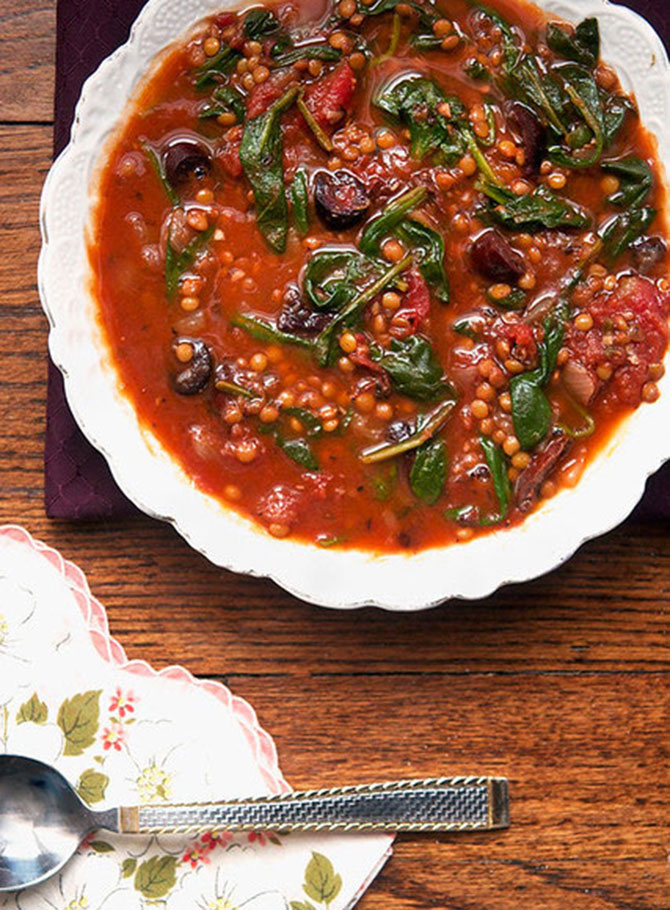Smoky Tomato Lentil Soup With Spinach & Olives – Post Punk Kitchen – Isa Chandra MoskowitzFacebookInstagramTwitterFacebookInstagramTwitter