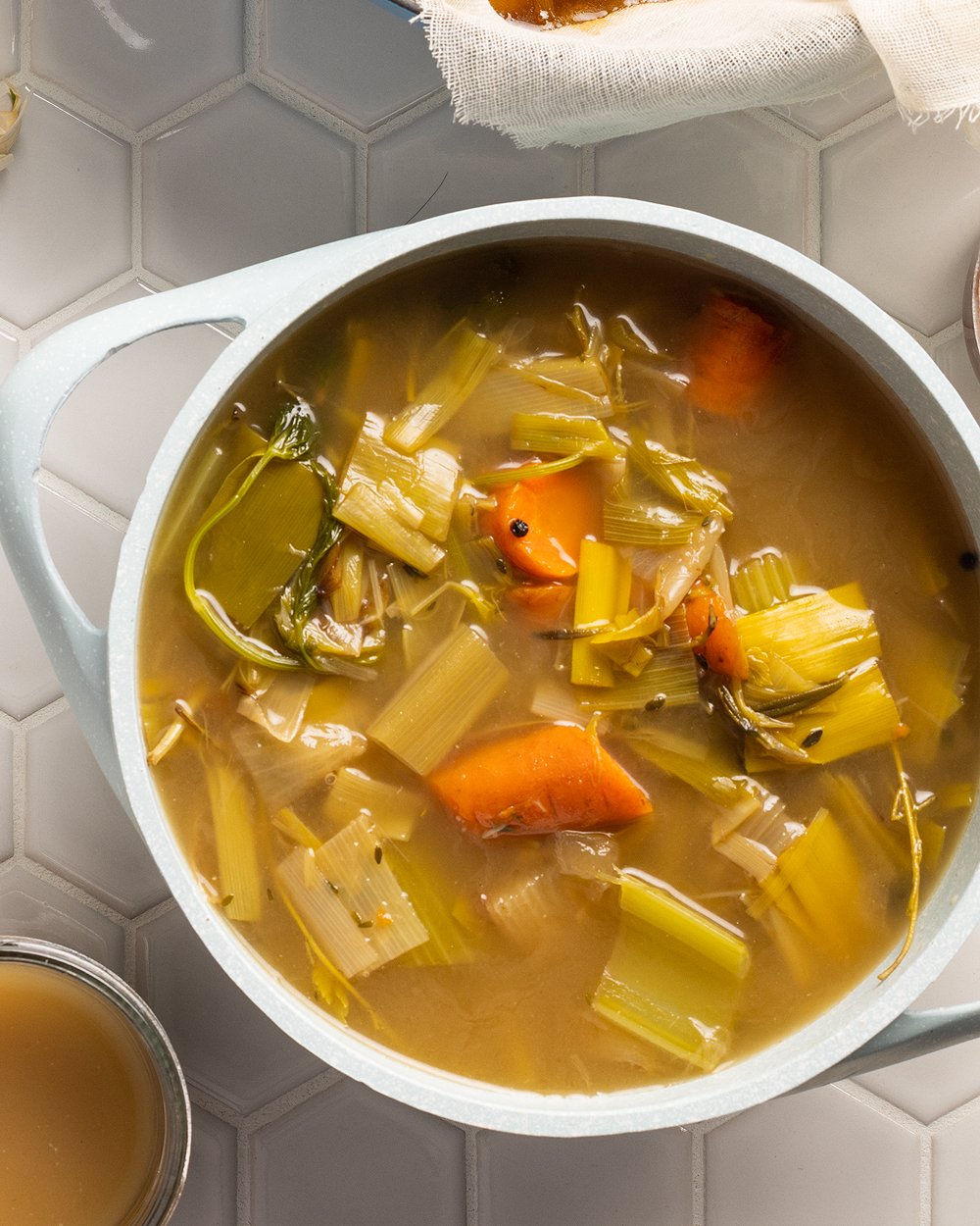Homemade Vegetarian Chicken Broth Recipe