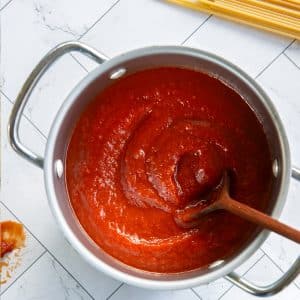 easy homemade marinara sauce recipe in a pot