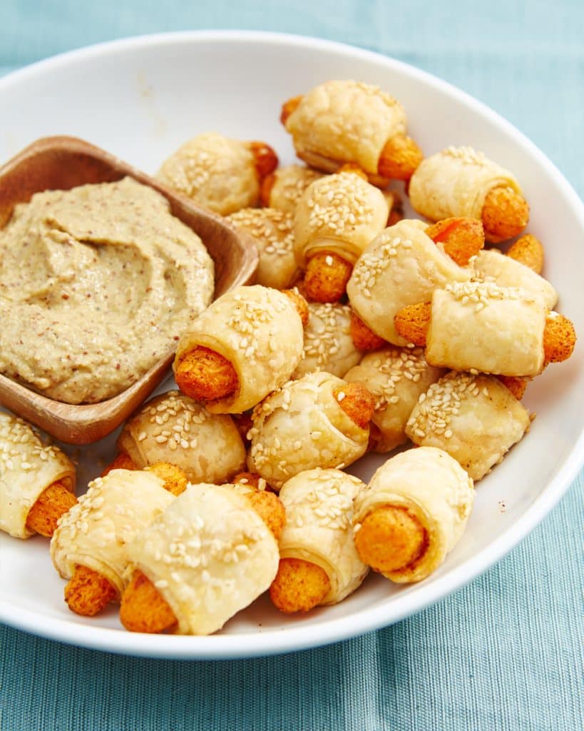 Snuggy bunnies! Vegan pigs in a blanket made with smoky baby carrots