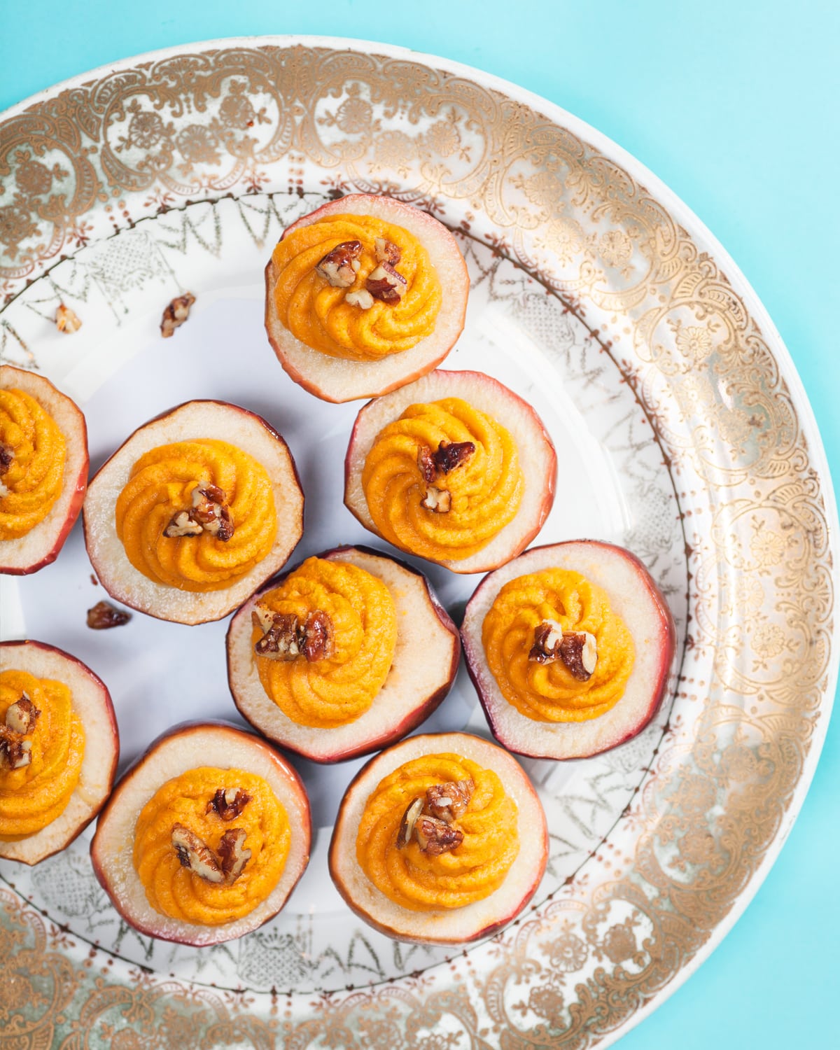 Vegan baked apples filled with sweet potatoes. For dessert or alongside the mains! Great for jewish holidays.