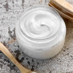 Vegan sour cream recipe that is so easy