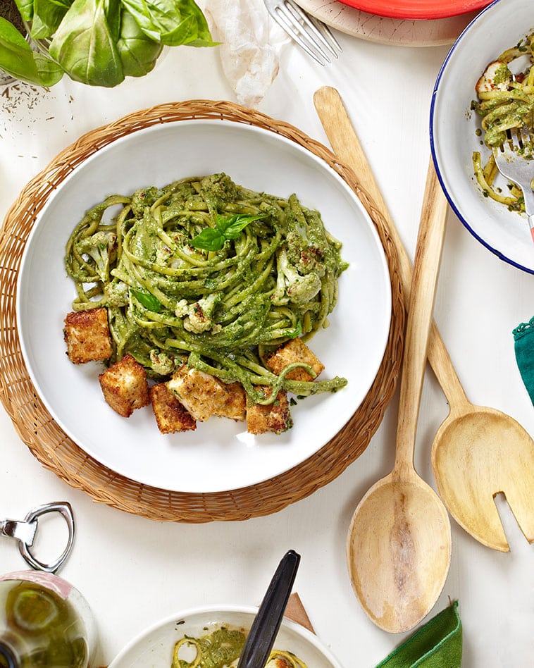 Pesto pasta with tofu and cauliflower