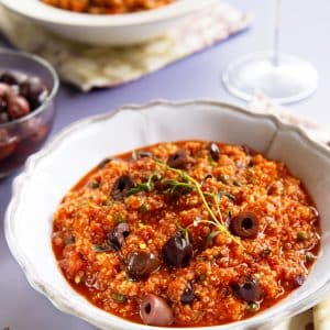 Quinoa puttanesca