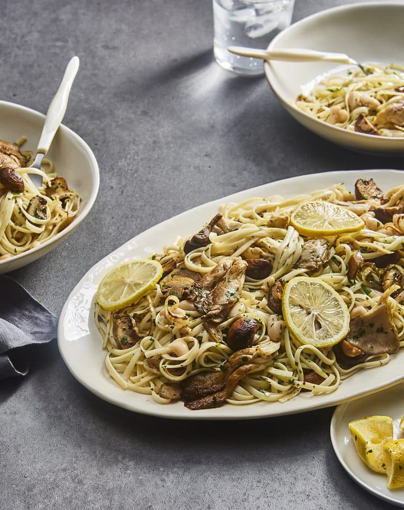Vegan shrimp scampi "Shroom Scampi" with garlic butter